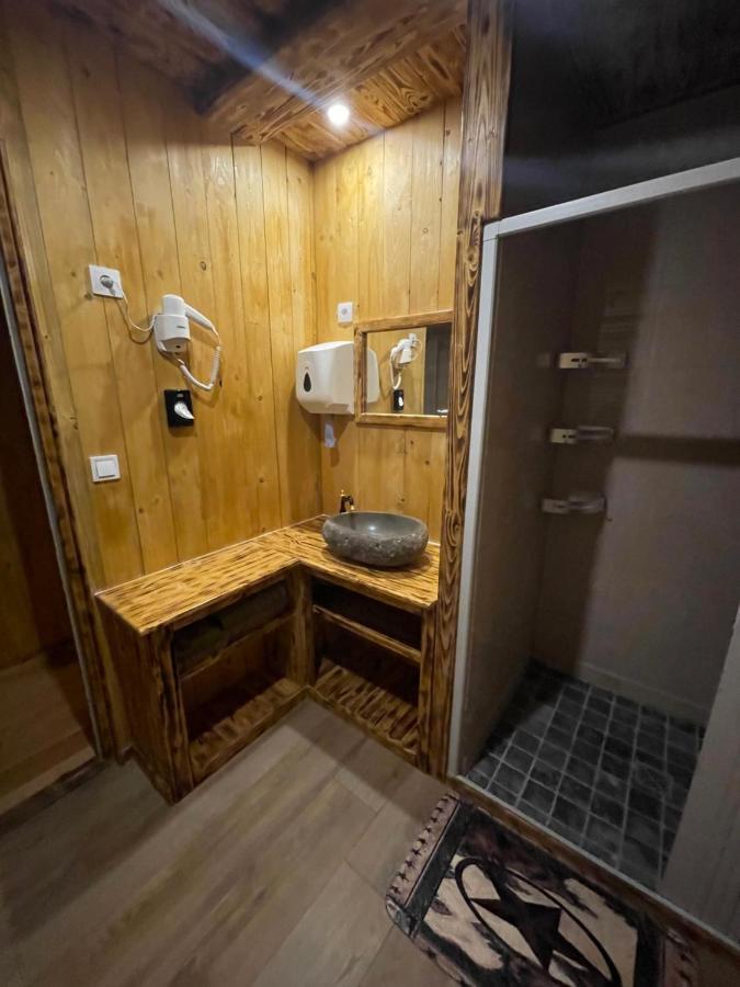 Gite Du Vieux Bourg Le Vieux Bourg  Ngoại thất bức ảnh